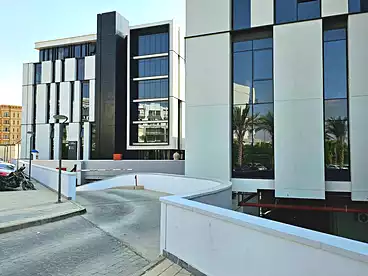 مكاتب للإيجار في هايد بارك بيزنس ديستريكت، كمبوند بالتجمع الخامس، 125 متر