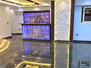 Full Floor For sale in Nile Corniche St., Old Cairo, 400 sqm
