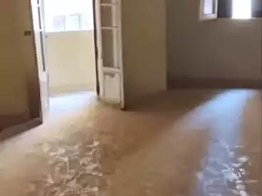 شقق للبيع في شارع الخمسين، النزهة 2، 110 متر