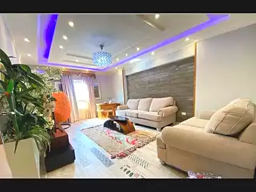 شقق للبيع في زيزينيا، الاسكندرية، 240 متر