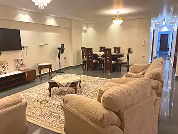 For rent in El Mohandeseen, Greater Cairo, 280 sqm
