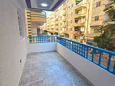 للبيع في شارع رقم 65، شاطئ النخيل - ٦ اكتوبر، 100 متر