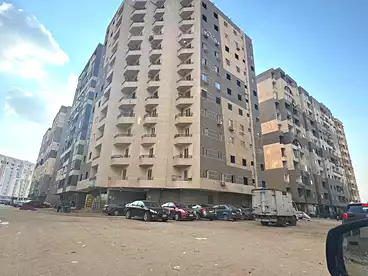 شقق للبيع في شارع الخمسين، حي الواحة، 130 متر