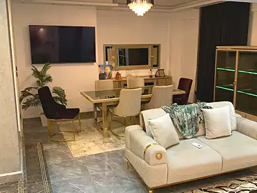 شقق للبيع في المجاورة الاولى، الحي الثامن، 160 متر