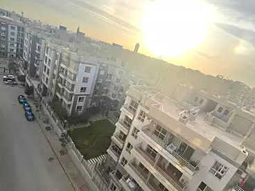 شقق للإيجار في طريق الهضبة الوسطي، الحي الثالث، 123 متر