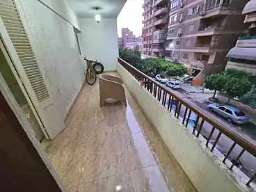 Apartments For sale in Mahmoud Ghoneim St., 6th Zone, 165 sqm