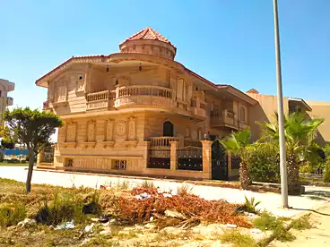 عقارات للبيع في المرحلة 2، منطقة الشاليهات، 320 متر