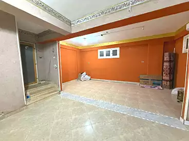 مخازن للإيجار في المجاورة الحادية عشر، 15 مايو، 100 متر