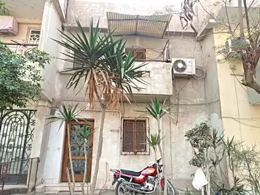 House / Home For sale in Mansheyat El Tahrir, Ain Shams, 90 sqm