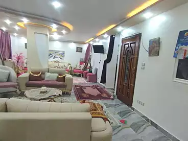 روف للبيع في شارع القاعدة، البيطاش، 650 متر