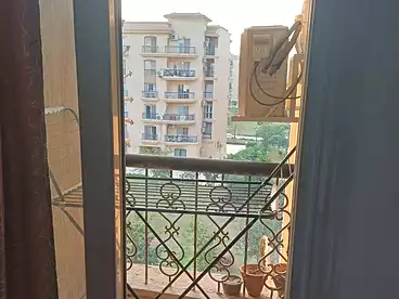 للإيجار في شارع سعد إبن معز، المرحله الثانيه، 99 متر