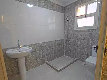 شقق للبيع في شارع حسني مبارك، أبو يوسف، 90 متر