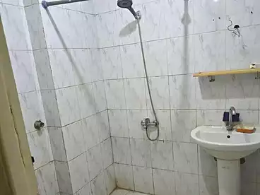 شقق للإيجار في شارع الرصافة، محرم بك، 100 متر