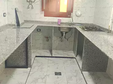 شقق للإيجار في شارع القاعدة، البيطاش، 150 متر