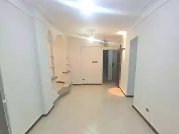 شقق للبيع في الفلكي، السيوف، 100 متر