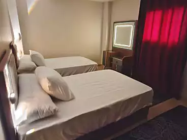 For rent in Area 1, Eighth Neighborhood, 220 sqm