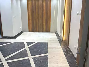Offices For sale in Northern 90th St., 90th Street, 210 sqm
