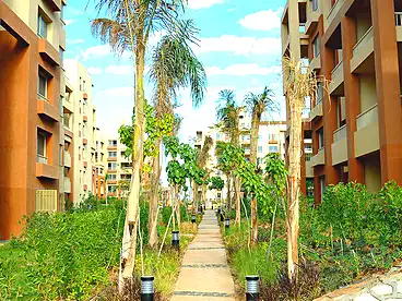 شقق للبيع في كمبوند جاردن هيلز - المصرية العربية للانشائات، كمبوند في ٦ اكتوبر، 200 متر