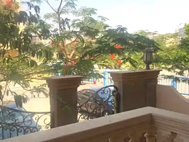 دوبلكس بحديقة للبيع في شارع الشيخ مصطفي اسماعيل، جنوب الاكاديميه (و)، 500 متر