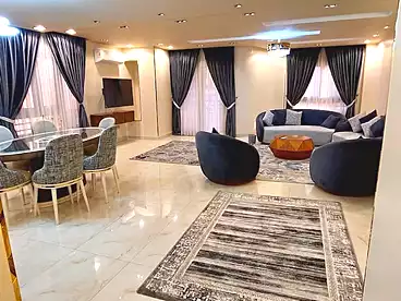 عقارات للإيجار في شارع الإسراء، المهندسين، 200 متر
