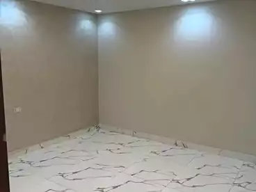 شقق للبيع في شارع سلطان خطاب، اللبيني، 140 متر