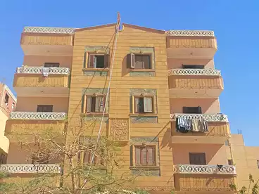 Apartments For sale in First Neighborhood, Hai El Safwa - Second Neighborhood, 160 sqm