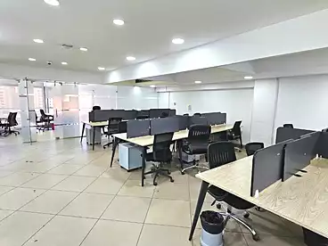 مقر إداري للإيجار في بافاريا تاون - مرشدي جروب، كمبوند بالمعادي، 500 متر