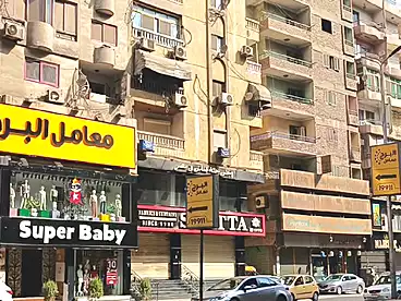 معمل طبي للبيع في شارع المجزر الالي، اللبيني، 145 متر