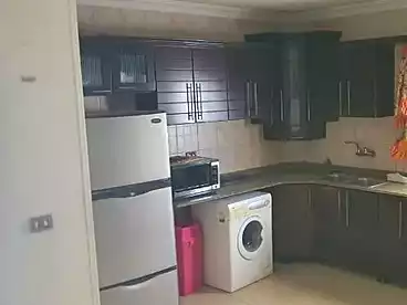 شقق للبيع في المنطقة س، الهضبة العليا، 200 متر