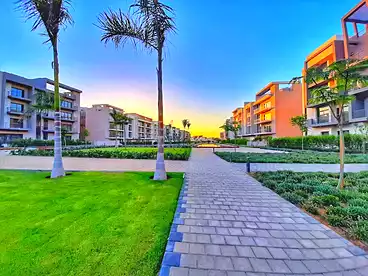 تاون هاوس للبيع في كمبوند فيفث سكوير - المراسم، كمبوند بالتجمع الخامس، 249 متر