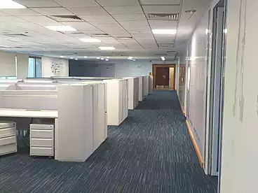 Administrative For rent in Northern 90th St., 90th Street, 600 sqm