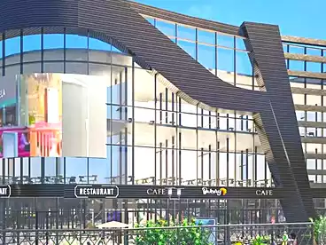 تجاري للبيع في ساين وان مول - راين، الحي السكني الخامس - R5، 10 متر