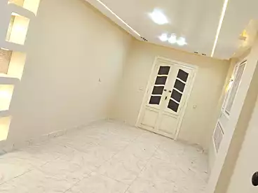 شقق للبيع في شارع حسني مبارك، أبو يوسف، 100 متر