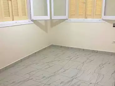 Apartments For rent in Khaled Ibn El Waleed St., Miami, 75 sqm