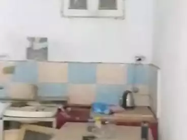 تجاري للإيجار في البيطاش، العجمي، 100 متر