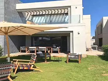 شاليهات للبيع في لافيستا راي، منتجعات العين السخنه، 130 متر