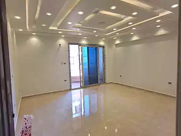 شقق للبيع في شارع الاربعين، بيانكي، 120 متر