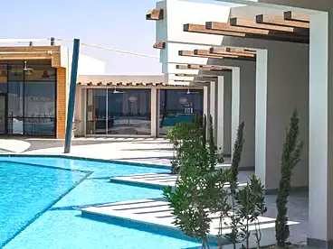 شاليه بحديقة للبيع في منتجع دايركشن وايت - ارابيلا، منتجعات الساحل الشمالى، 60 متر