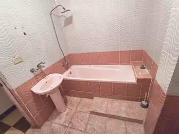 شقق للإيجار في شارع الخلفاء الراشدين، الهانوفيل، 70 متر