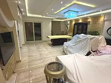 شقق للبيع في شارع الاربعين، بيانكي، 180 متر