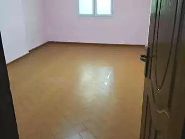 شقق للإيجار في كامب شيزار، الاسكندرية، 170 متر