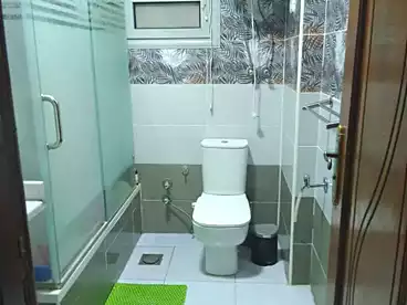 شقق للبيع في شارع عبد الحليم محمود، المندرة، 100 متر