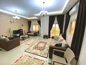 عقارات للبيع في شارع عائشة عبد الرحمن، جنوب الاكاديميه (ب)، 365 متر