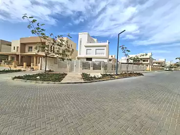 Villas For sale in Zayed Heights Compound, Compounds in Sheikh Zayed, 345 sqm
