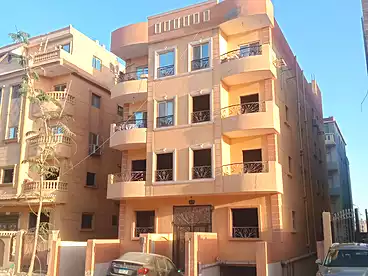 شقق للبيع في حي 2000 قطعة، التوسعات الشمالية، 135 متر