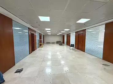 Co-working space For rent in Northern 90th St., 90th Street, 934 sqm
