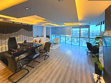 Offices For rent in Southern 90th St., 90th Street, 658 sqm