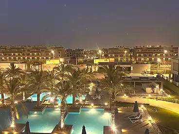 فلل للبيع في مجموعه 1 - كمبوند هايد بارك، كمبوند هايد بارك، 250 متر
