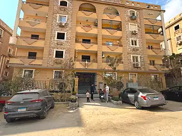 Apartments For sale in Neighbourhood 9, 15th of May, 120 sqm