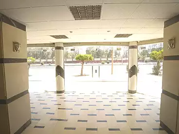 Showroom For rent in Fareed Semeika St., El Hijaz Square, 930 sqm